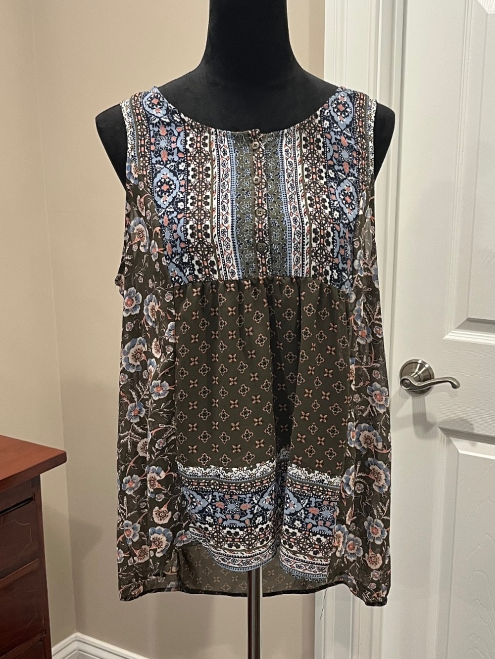 Davina Boho Sleeveless Mixed Pattern Blouse L